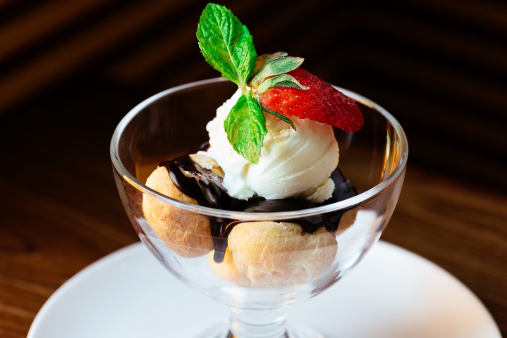 CHR_9156-Edit-Profiteroles-Small