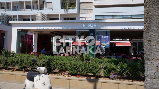 Plaza-Cafe