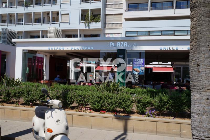 Plaza-Cafe