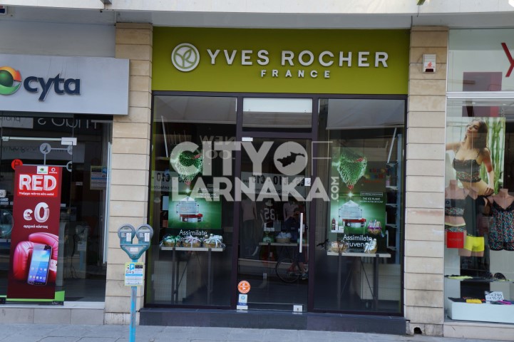 Yves-Rocher